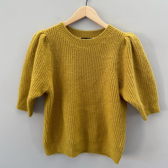 RW&CO Puff Half Sleeve Knit Mustard Yellow Casual Knit Crewneck Pullover Sweater - Picture 1 of 3